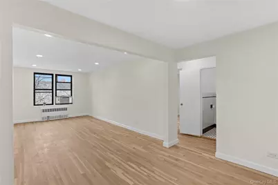 33-04 Junction Blvd #4p, Jackson Heights, NY 11372 - Photo 2