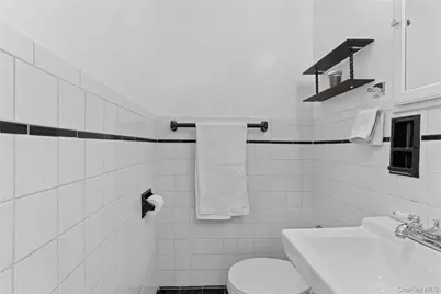 33-04 Junction Blvd #4p, Jackson Heights, NY 11372 - Photo 10