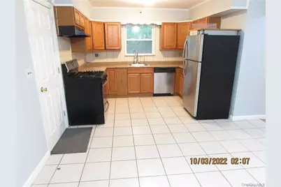 82 Laurel Place #1, Yonkers, NY 10704 - Photo 4