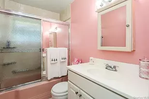 12 E Millpage Dr, Bethpage, NY 11714 - Photo 4