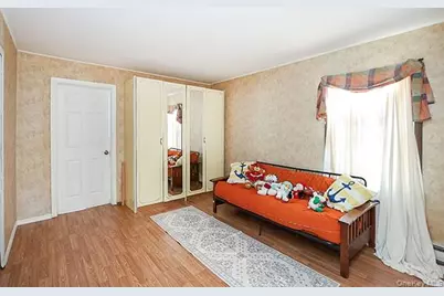 12 E Millpage Drive, Bethpage, NY 11714 - Photo 4