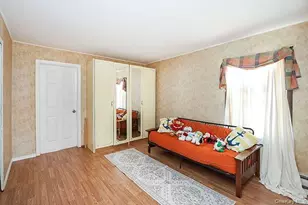 12 E Millpage Dr, Bethpage, NY 11714 - Photo 4