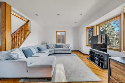 6954 180th Street, Fresh Meadows, NY 11365 - Photo 4