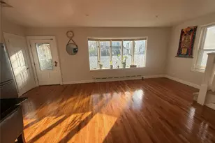 15 William St, Williston Park, NY 11596 - Photo 2