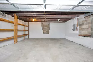 35 Andrew Ave, Islip Terrace, NY 11752 - Photo 22