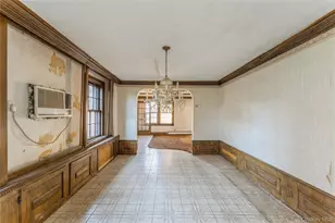 192 Brixton Rd S, Garden City, NY 11530 - Photo 4