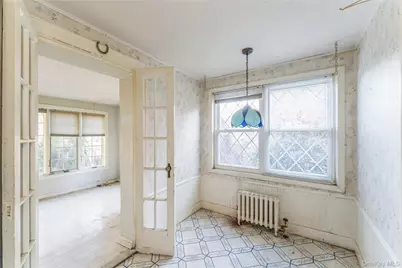 192 Brixton Road S, Garden City, NY 11530 - Photo 12