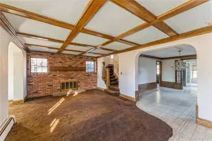 192 Brixton Rd S, Garden City, NY 11530 - Photo 6