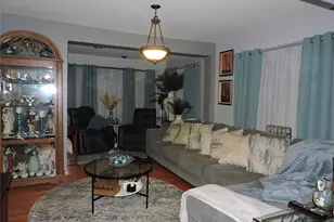 107-17 Fern Pl, Jamaica, NY 11433 - Photo 2