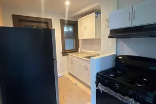 27 Poplar St, Waterbury, CT 06708 - Photo 6