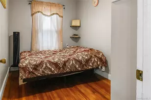 38 Lehrer Ave, Elmont, NY 11003 - Photo 16