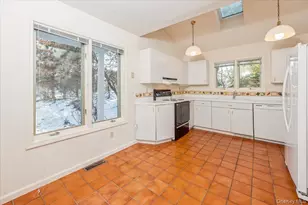 65 Clarewood Dr, Hastings on Hudson, NY 10706 - Photo 6