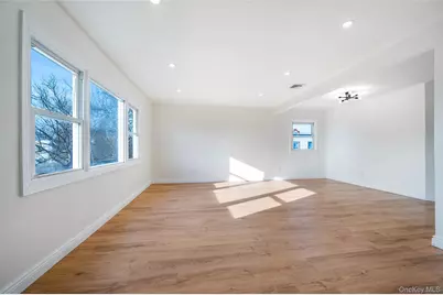 50 Mahland Place #2nd Floor, Oceanside, NY 11572 - Photo 2
