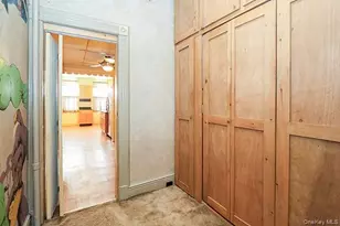 60-64 54th Pl, Maspeth, NY 11378 - Photo 12