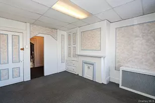 60-64 54th Pl, Maspeth, NY 11378 - Photo 34
