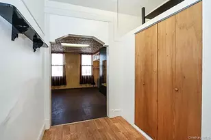 60-64 54th Pl, Maspeth, NY 11378 - Photo 22