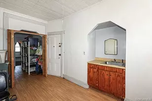 60-64 54th Pl, Maspeth, NY 11378 - Photo 28