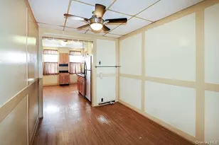 60-64 54th Pl, Maspeth, NY 11378 - Photo 10