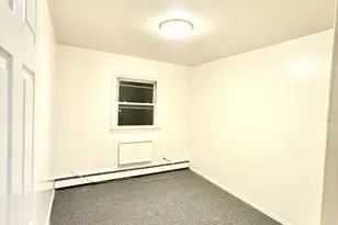 147-17 N Conduit Ave, Jamaica, NY 11436 - Photo 4