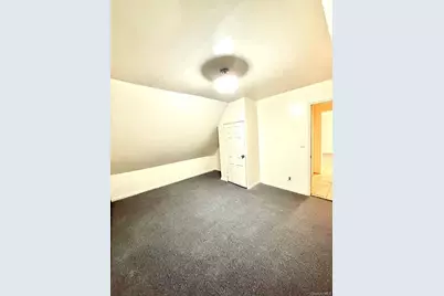 14717 N Conduit Avenue, Jamaica, NY 11436 - Photo 2