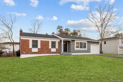 4 Julie Lane, Selden, NY 11784 - Photo 1