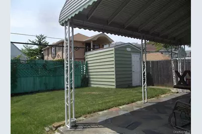 81-46 266 St, Glen Oaks, NY 11004 - Photo 18