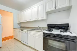 67-12 Yellowstone Blvd, Forest Hills, NY 11375 - Photo 18