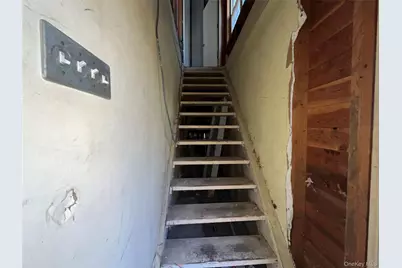 249 Revilo Avenue, Shirley, NY 11967 - Photo 20