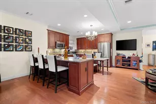 365 Trotting Ln, Westbury, NY 11590 - Photo 16