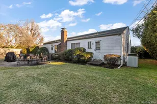 29 Joyce Ln, Woodbury, NY 11797 - Photo 24