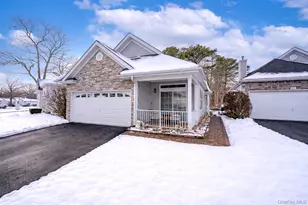 408 Leisure Dr, Ridge, NY 11961 - Photo 2