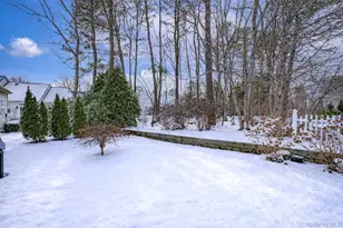 408 Leisure Dr, Ridge, NY 11961 - Photo 16