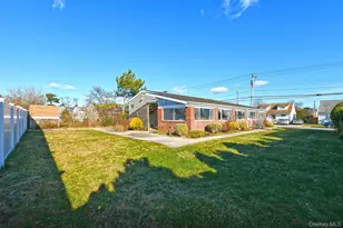 122 Miller Rd, Hicksville, NY 11801 - Photo 28