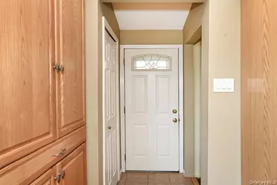 122 Miller Road, Hicksville, NY 11801 - Photo 6