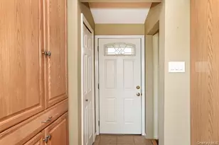 122 Miller Rd, Hicksville, NY 11801 - Photo 6