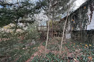 33 Roxbury St, Huntington Station, NY 11746 - Photo 8