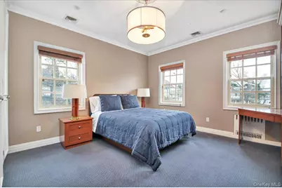 6 Westmoreland Place, Douglaston, NY 11363 - Photo 20