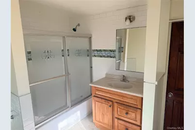 149 W Kingsbridge Road, Mount Vernon, NY 10550 - Photo 32