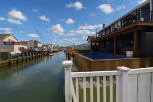 138 Beach Ave, Bellmore, NY 11710 - Photo 14