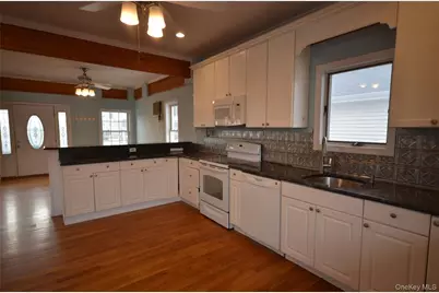 138 Beach Avenue, Bellmore, NY 11710 - Photo 4