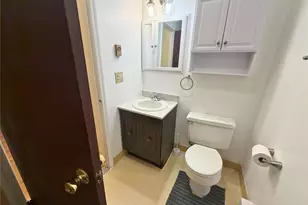 11 Patterson Village Ct, Patterson, NY 12563 - Photo 8