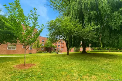 147 37 38th Avenue #C61, Flushing, NY 11354 - Photo 2