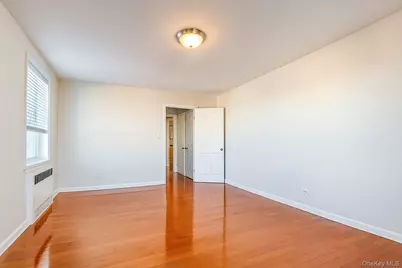 147 37 38th Avenue #C61, Flushing, NY 11354 - Photo 6