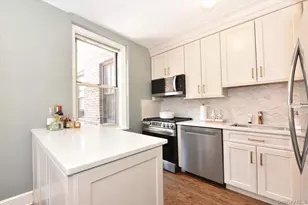 8 Barstow, Great Neck, NY 11021 - Photo 16