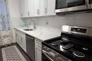 530 Dubois Ave, Valley Stream, NY 11581 - Photo 12