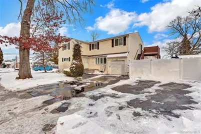 199 August Road, North Babylon, NY 11703 - Photo 2