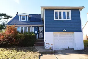 81 Hausch Blvd, Roosevelt, NY 11575 - Photo 2