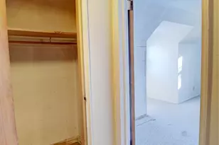 81 Hausch Blvd, Roosevelt, NY 11575 - Photo 20