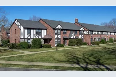 1560 August Road #1560, North Babylon, NY 11703 - Photo 1