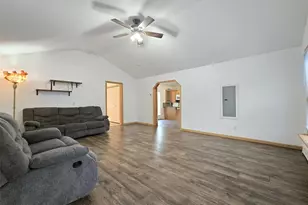 27 Forest Trail, Ridge, NY 11961 - Photo 14